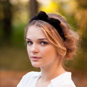Pale yellow velvet bow headband
